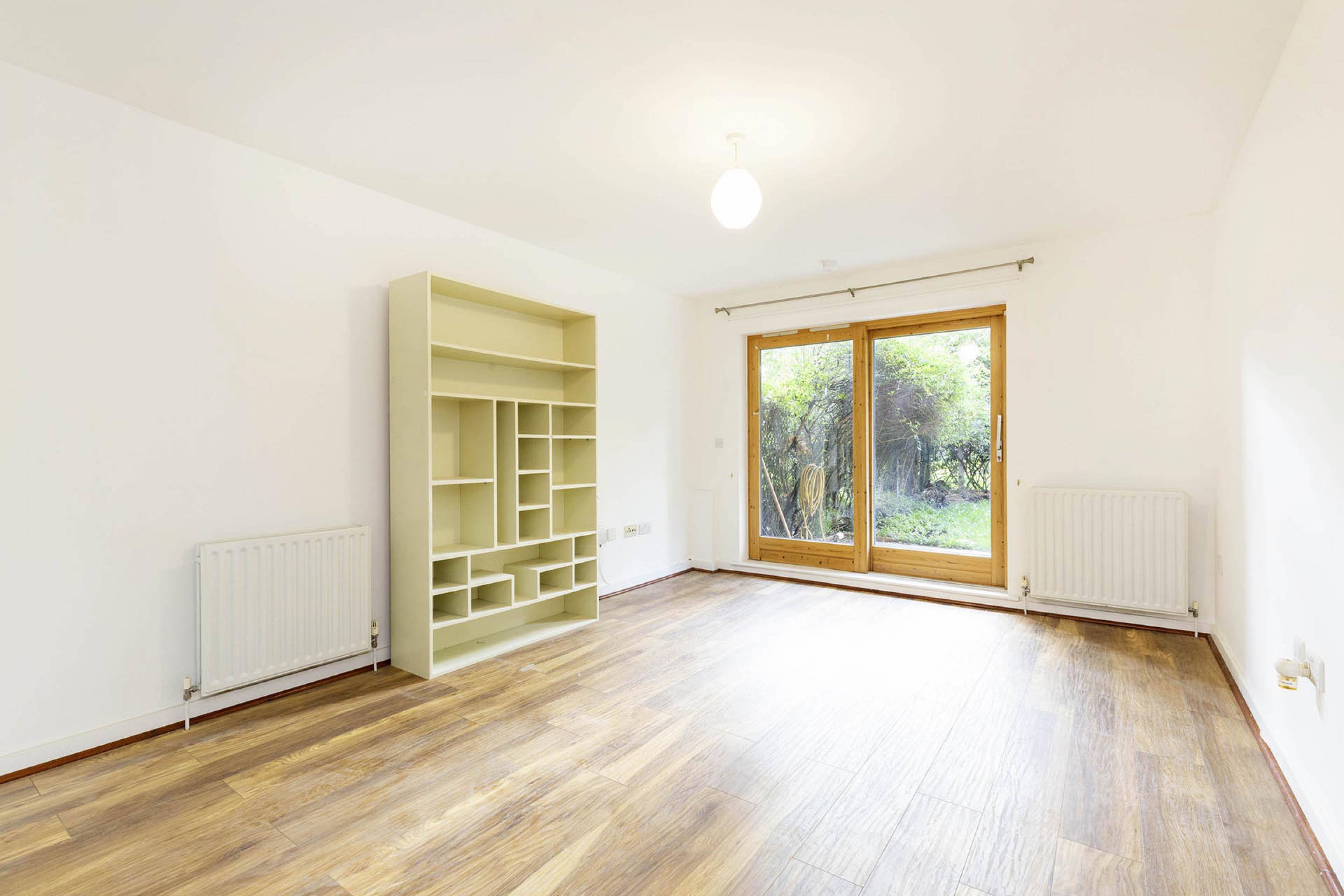 large 1 bedroom property with garden within a secure new build in Hornsey  Clarendon Road, Hornsey N8